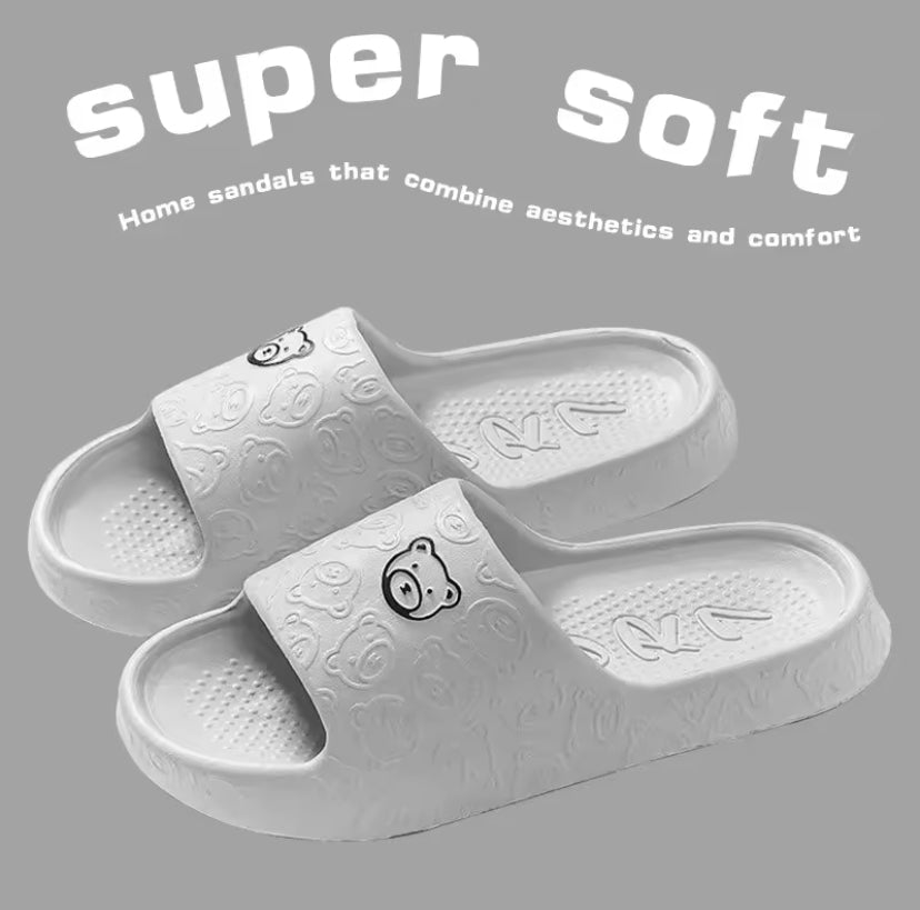 Claquette à motif tête d’ours GRIS